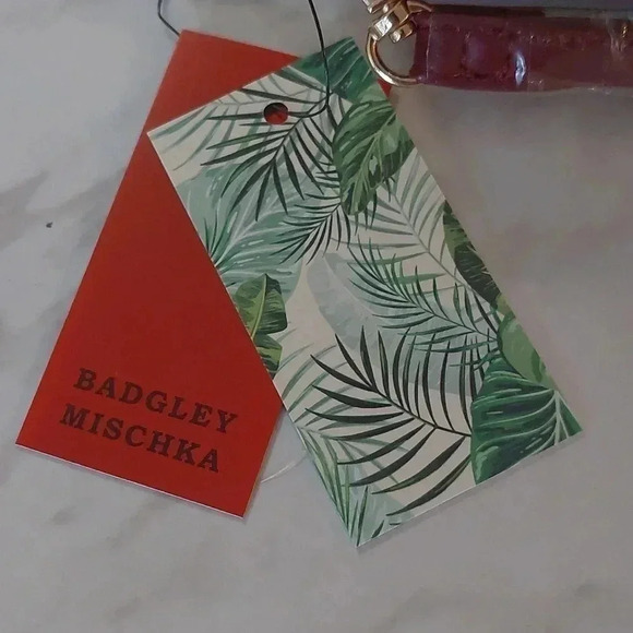 NWT BADGLEY MISCHKA Long Maroon Wallet with Phone Pocket with Wristlet - Picture 2 of 10